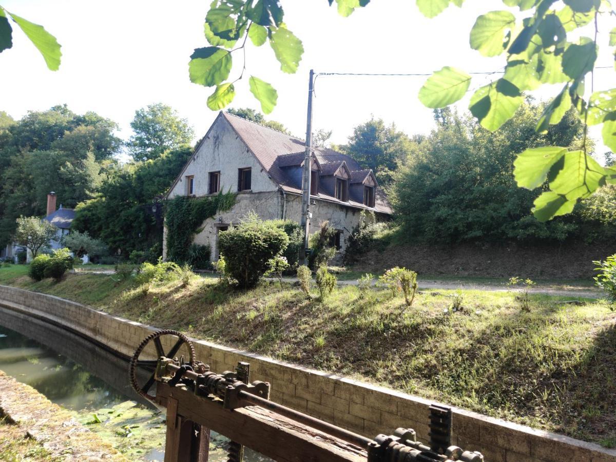 Chambre Independante Au Calme Avec Parking Prive Souvigny-de-Touraine エクステリア 写真
